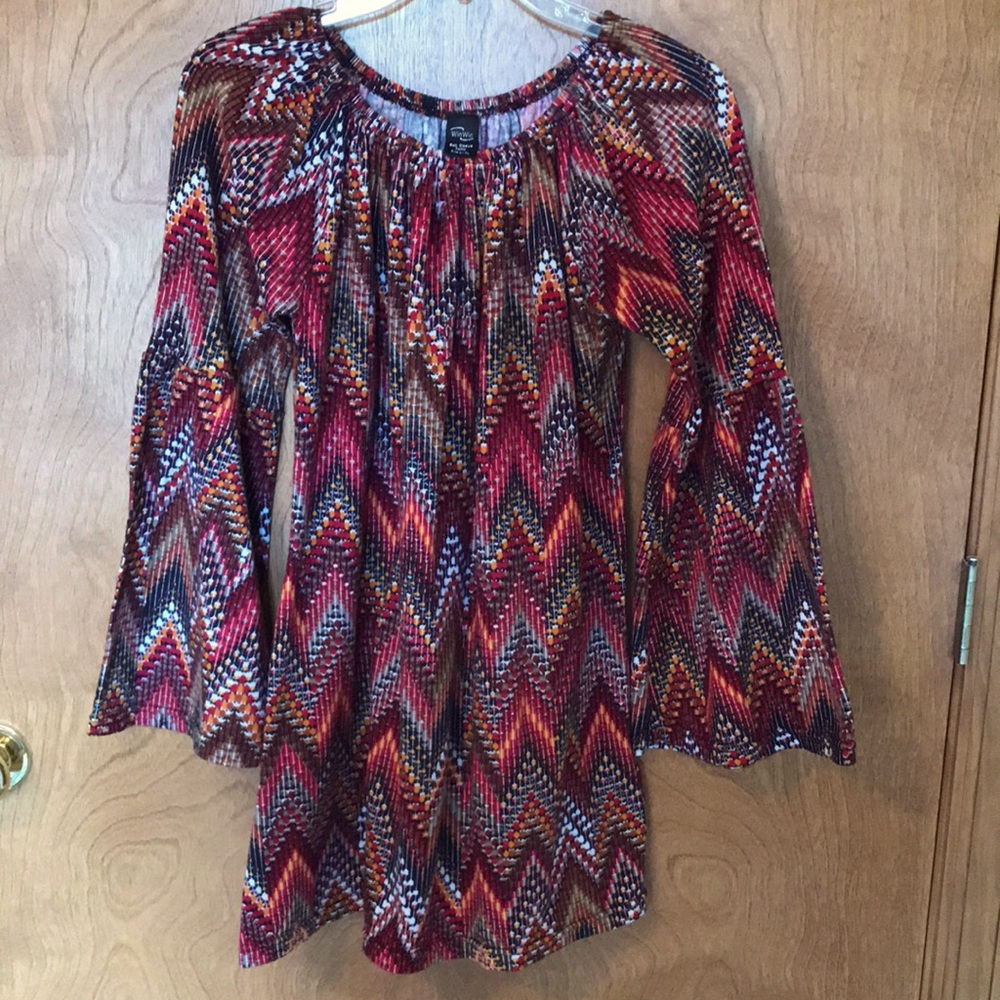 🍀 Win Win Tunic (L-XL)